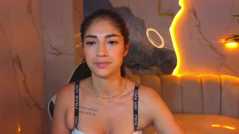 Snapshot of mabell_tx chatting on May 17, 2026, 2:53 am Mabell online show from May 17, 2026, 2:53 am