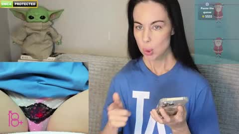 Snapshot of mabuhay_girl chatting on January 11, 2025, 11:24 pm You let people into your sea and they kill your fish online show from January 11, 2025, 11:24 pm