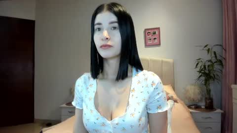 Macarena online show from June 29, 2026, 3:02 am