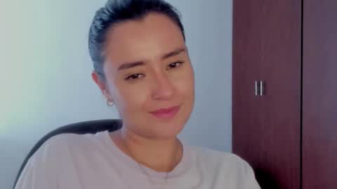 Maca online show from October 27, 2025, 5:06 pm