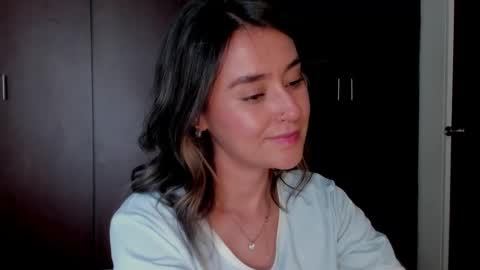 Maca online show from November 5, 2025, 3:34 pm