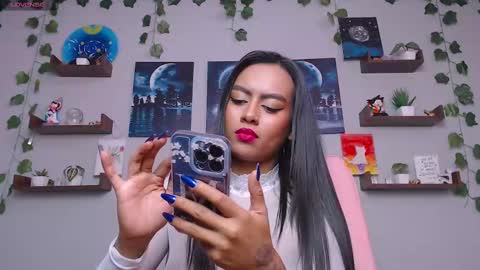 Macey Elliot Modelo Independiente online show from February 12, 2025, 3:05 pm