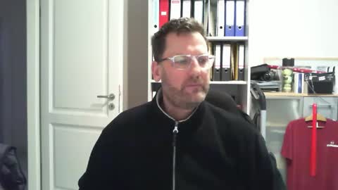 macfly67 online show from January 26, 2025, 7:42 am