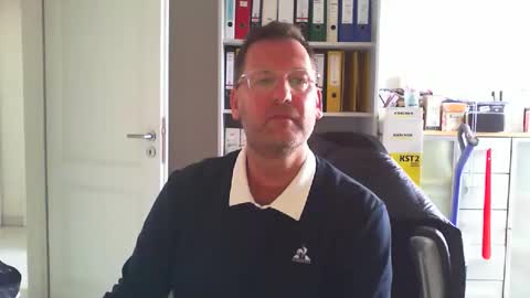 macfly67 online show from April 20, 2026, 1:14 pm