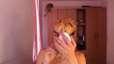 machissex online show from January 4, 2025, 3:17 pm