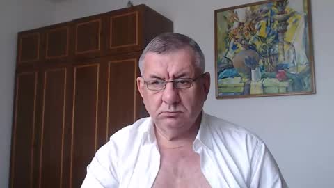 Macho online show from April 9, 2026, 2:11 pm