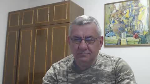 Macho online show from April 14, 2026, 5:52 pm