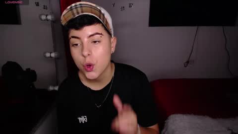 MACKENZIE CAMERON online show from January 31, 2025, 2:15 am