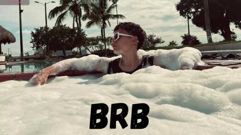 MACKENZIE CAMERON online show from February 5, 2025, 9:50 pm