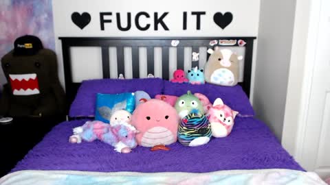 Mackenzie Wolfe online show from January 20, 2025, 7:36 am