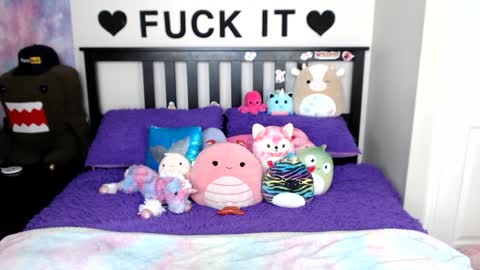 Mackenzie Wolfe online show from January 29, 2025, 7:36 am