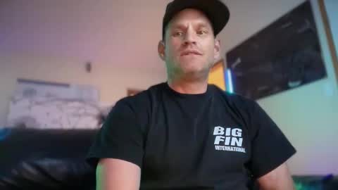 MackinCaliAllDay online show from October 25, 2025, 12:45 pm