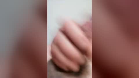madalinsk04 online show from August 3, 2026, 3:38 am
