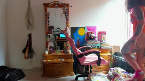 di online show from February 26, 2025, 3:30 pm