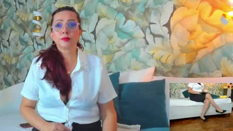Snapshot of madame_angelic_1 chatting on May 7, 2026, 4:29 am Madam Angelic online show from May 7, 2026, 4:29 am