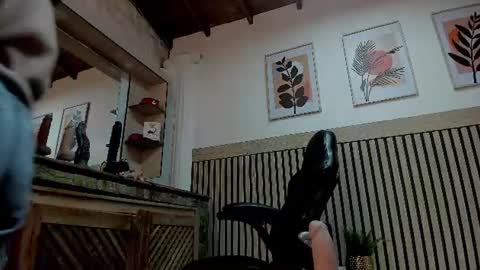 Snapshot of madame_ibby chatting on June 27, 2026, 12:10 pm madame ibby online show from June 27, 2026, 12:10 pm