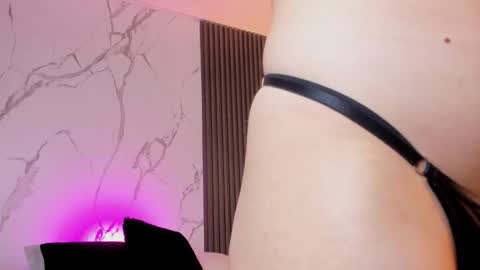 Snapshot of madame_lilith chatting on April 27, 2026, 11:08 am madame lilith online show from April 27, 2026, 11:08 am