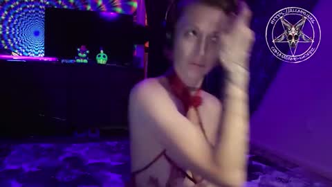 Snapshot of madame_lucifer chatting on February 6, 2026, 5:56 am Madame Lucifer online show from February 6, 2026, 5:56 am