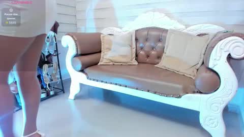 Madame Carla  online show from February 18, 2026, 12:01 pm