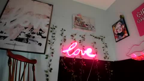 Maddi Avalon online show from February 24, 2025, 11:21 am