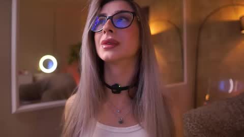 Maddie online show from April 20, 2026, 6:31 pm