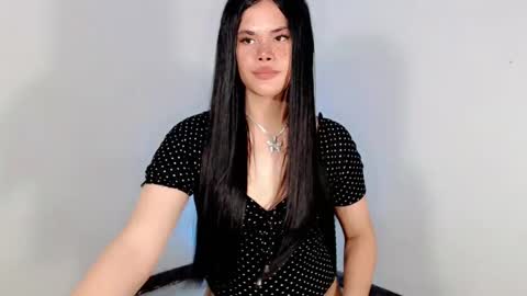 Im ZY DONT FORGET TO FOLLOW ME - online show from February 2, 2025, 8:19 pm