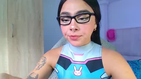 maddiie and clyde online show from September 28, 2025, 2:44 pm