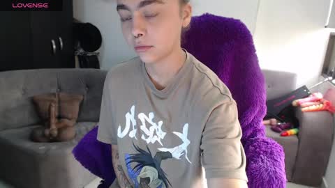 maddiie and clyde online show from March 31, 2026, 1:11 pm