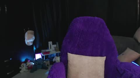 Snapshot of maddiie_and_clyde chatting on May 17, 2026, 6:37 pm maddiie and clyde online show from May 17, 2026, 6:37 pm