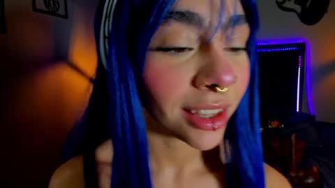 Maddie online show from December 13, 2024, 3:21 pm