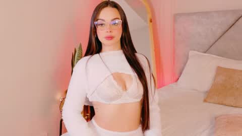 Maddison online show from April 20, 2026, 8:32 pm