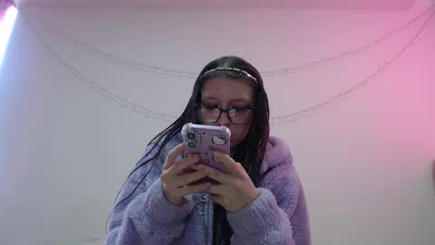 Snapshot of maddy_14 chatting on January 16, 2026, 4:11 pm Maddy UwU online show from January 16, 2026, 4:11 pm