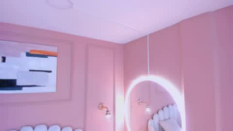 Maddy  online show from December 11, 2024, 2:52 am