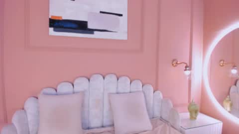 Maddy  online show from December 24, 2024, 9:17 am