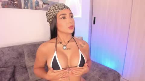 Snapshot of maddy_brooks chatting on April 25, 2026, 9:56 pm Maddy online show from April 25, 2026, 9:56 pm
