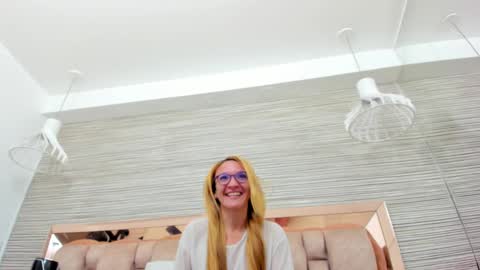 maddy cartter online show from October 1, 2025, 11:49 am