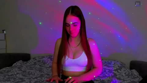 maddy_gate online show from April 22, 2026, 5:25 pm