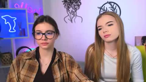 maddy moah online show from March 12, 2026, 5:57 am