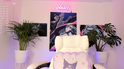 maddy_uwu online show from December 23, 2024, 2:02 am