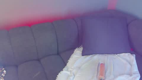 Maddy  online show from December 12, 2024, 11:58 pm