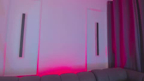 Maddy  online show from September 22, 2025, 8:22 pm