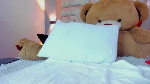  Maddy Crofft online show from February 24, 2025, 3:31 pm