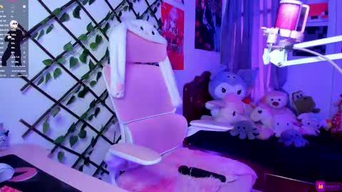 Maddy Foox online show from March 5, 2025, 10:21 pm