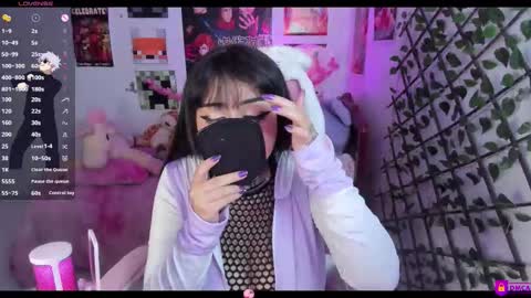 Maddy Foox online show from February 13, 2026, 3:19 pm