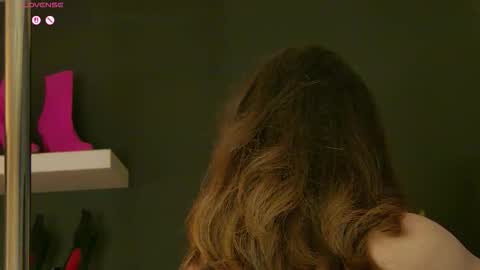 Maddy online show from December 18, 2025, 5:46 am