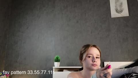 Snapshot of maddysilk chatting on June 7, 2026, 1:10 am Maddy online show from June 7, 2026, 1:10 am