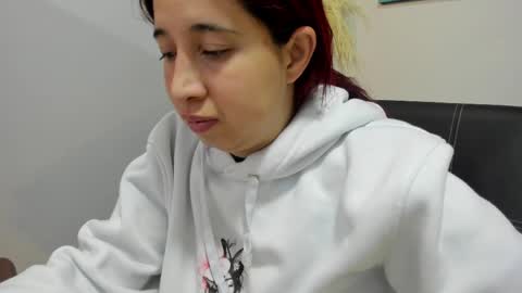 Madelaine  online show from April 21, 2026, 10:32 am