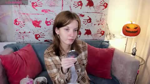 madelaines online show from October 29, 2025, 8:49 am