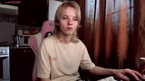 Snapshot of madelaines chatting on May 27, 2026, 1:57 am madelaines online show from May 27, 2026, 1:57 am