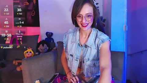 madelainnfox2 online show from January 11, 2025, 12:07 pm
